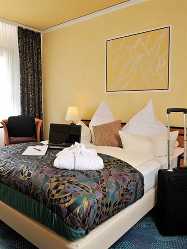 Airport Hotel